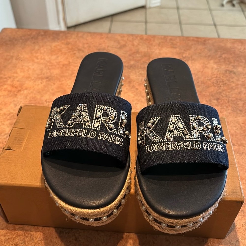 Karl Lagerfeld Paris Denim Kamara Pearl Platform Sandals 9 NWOT